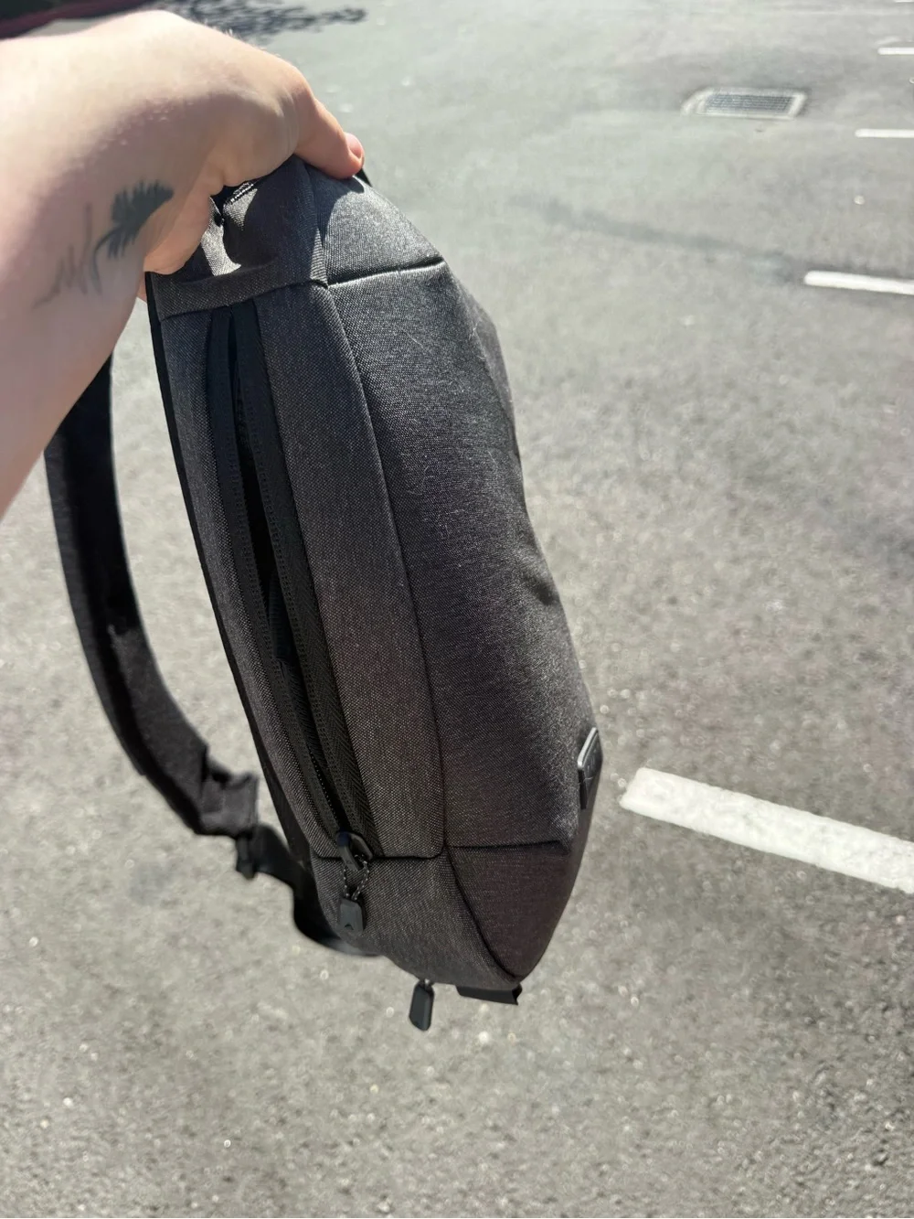 NOMATIC Men's Compact Backpack — Charcoal Gray